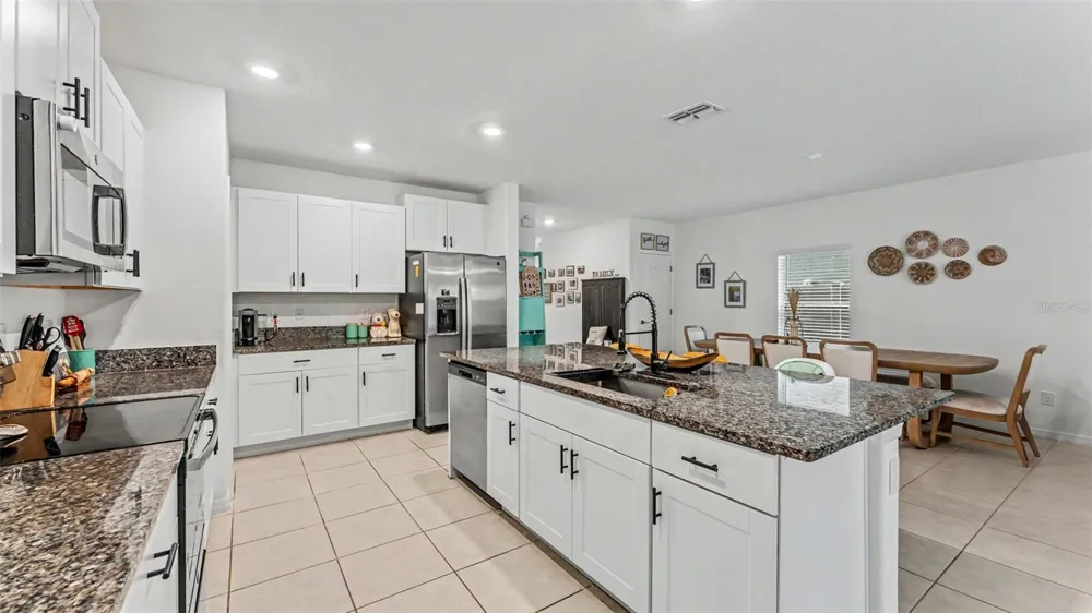 2063 OLD PASTURE LANE Lakeland, FL 33801