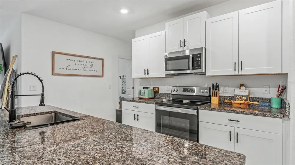 2063 OLD PASTURE LANE Lakeland, FL 33801
