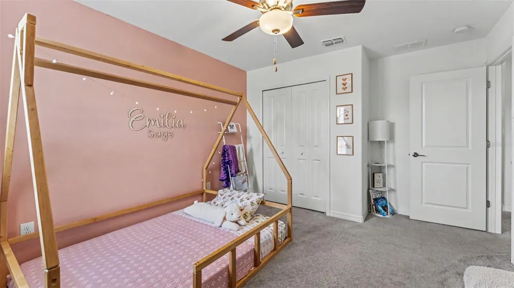 2063 OLD PASTURE LANE Lakeland, FL 33801