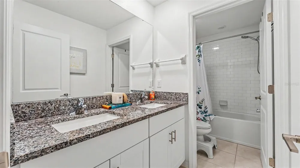 2063 OLD PASTURE LANE Lakeland, FL 33801