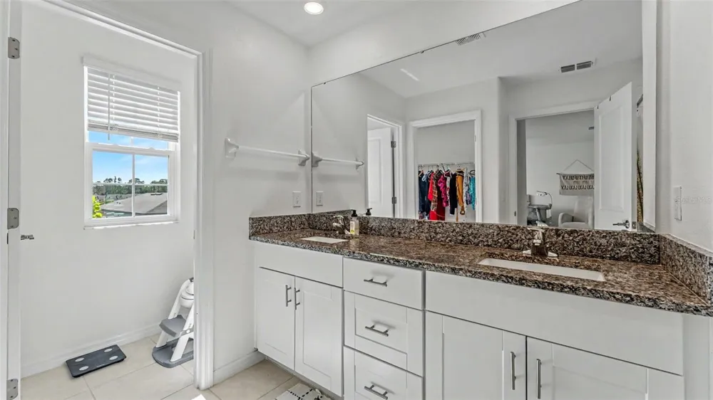 2063 OLD PASTURE LANE Lakeland, FL 33801