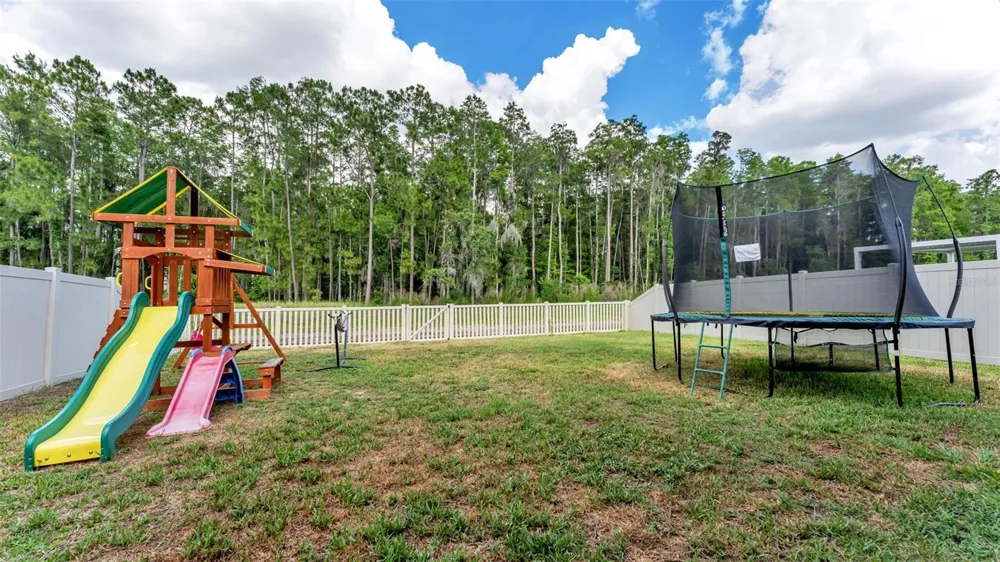 2063 OLD PASTURE LANE Lakeland, FL 33801