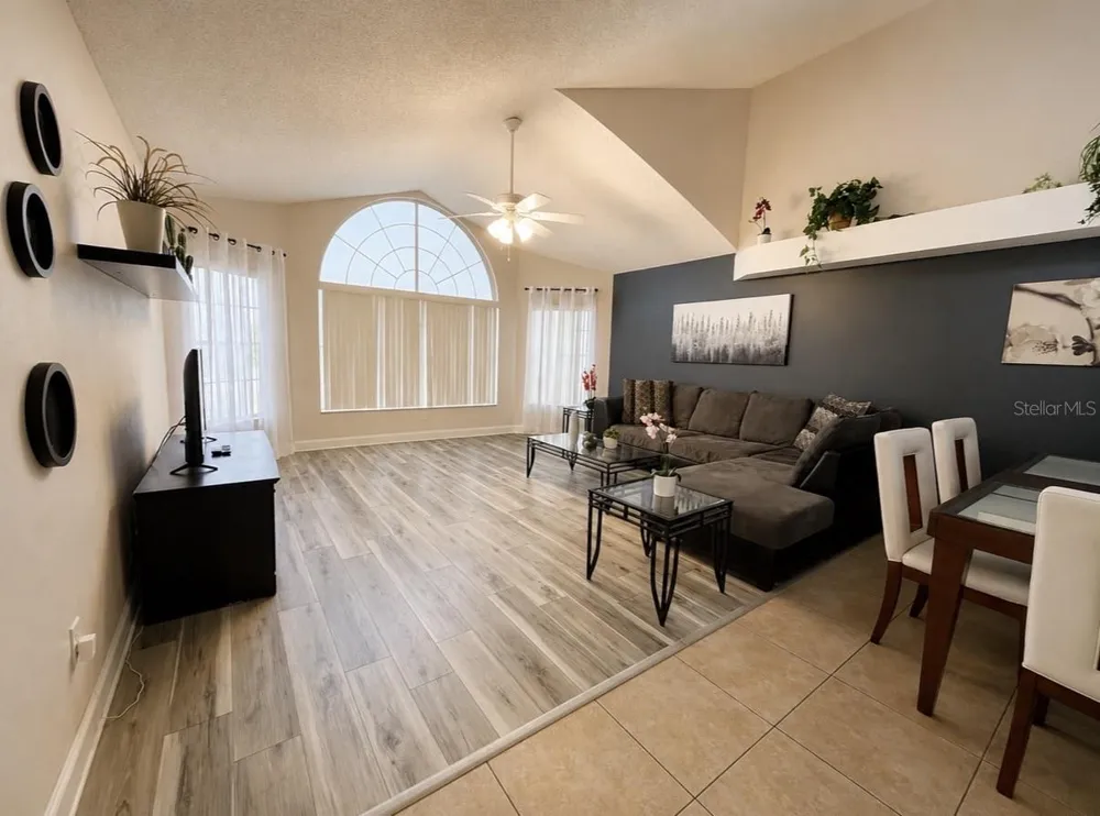 2747 POINCIANA BOULEVARD #10 Kissimmee, FL 34746