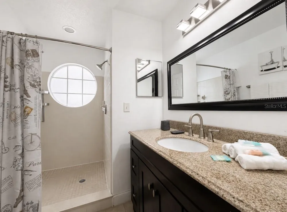 2747 POINCIANA BOULEVARD #10 Kissimmee, FL 34746