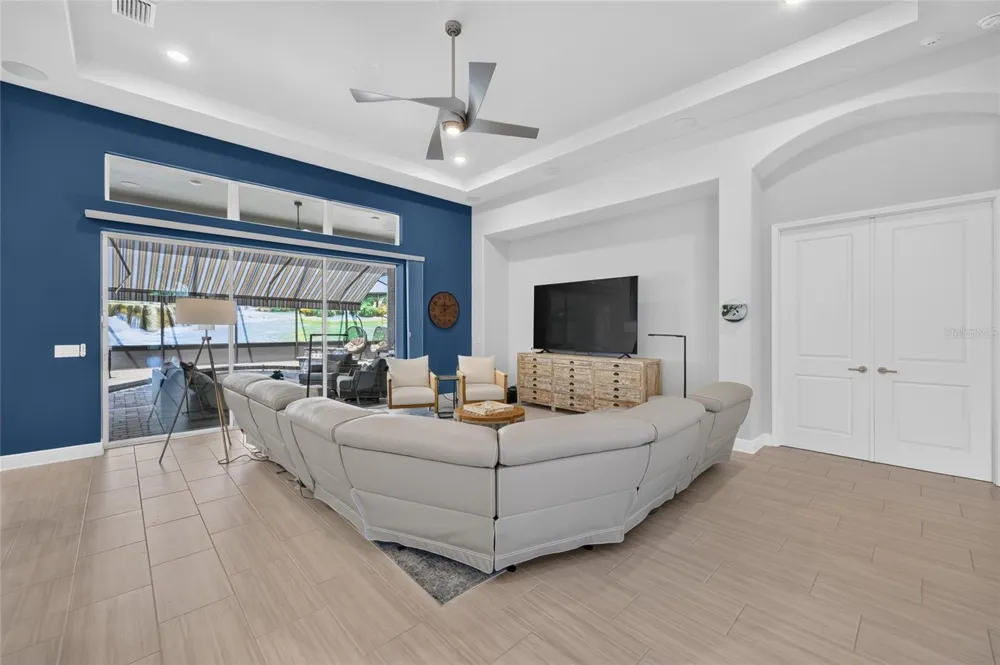 1500 W ALTON BAY PLACE Hernando, FL 34442