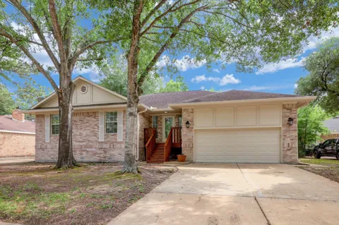 7442 Tall Pines Drive