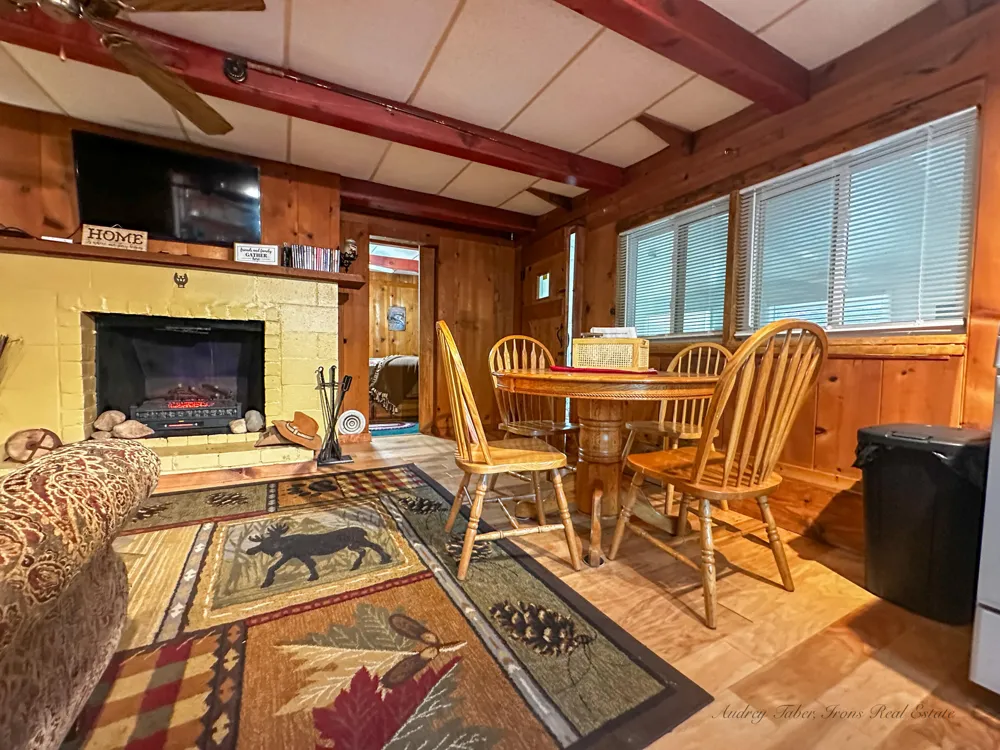 8923 W Toma Trail Irons, MI 49644