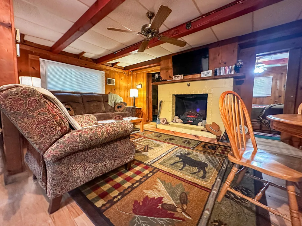 8923 W Toma Trail Irons, MI 49644