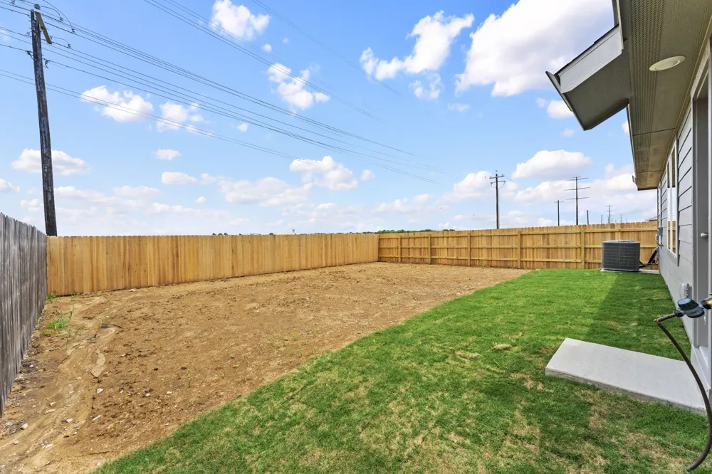 915 Prince Albert Seguin, TX 78155