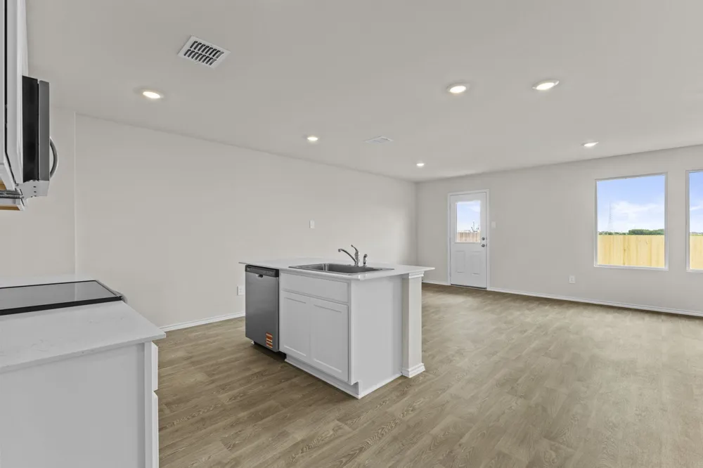 915 Prince Albert Seguin, TX 78155