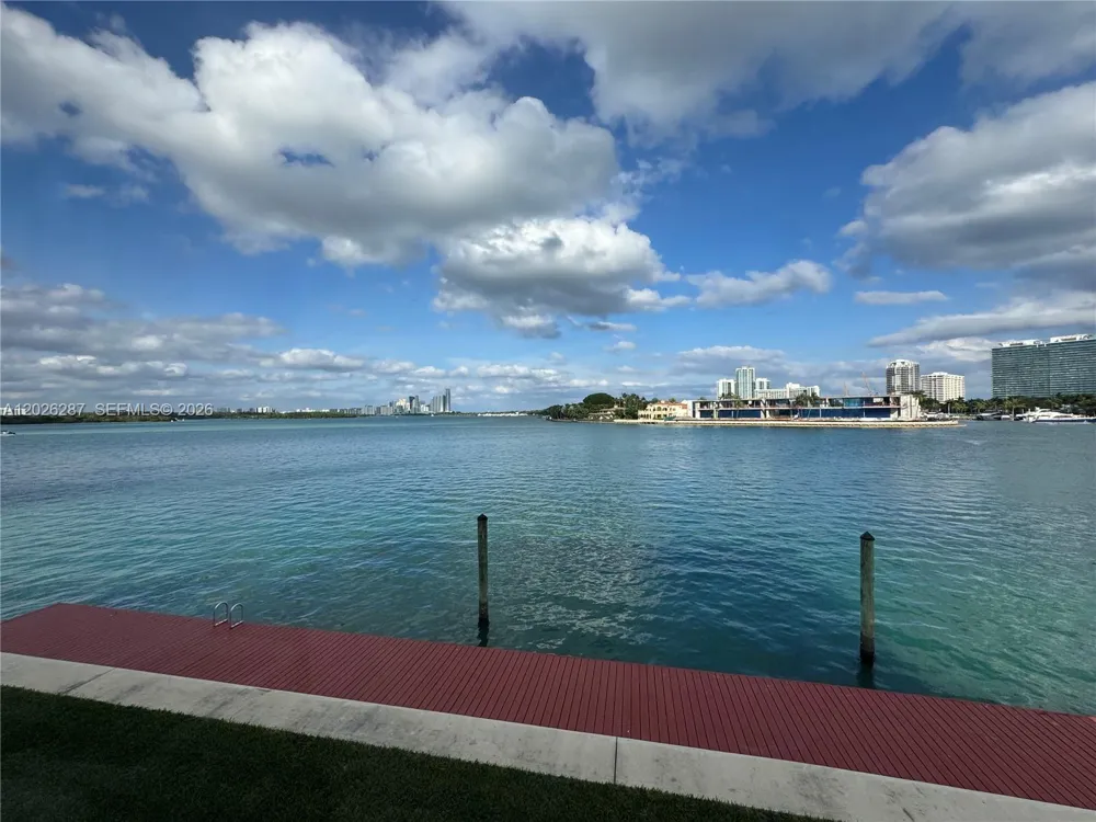 10281 E Bay Harbor Dr #A6 Bay Harbor Islands, FL 33154