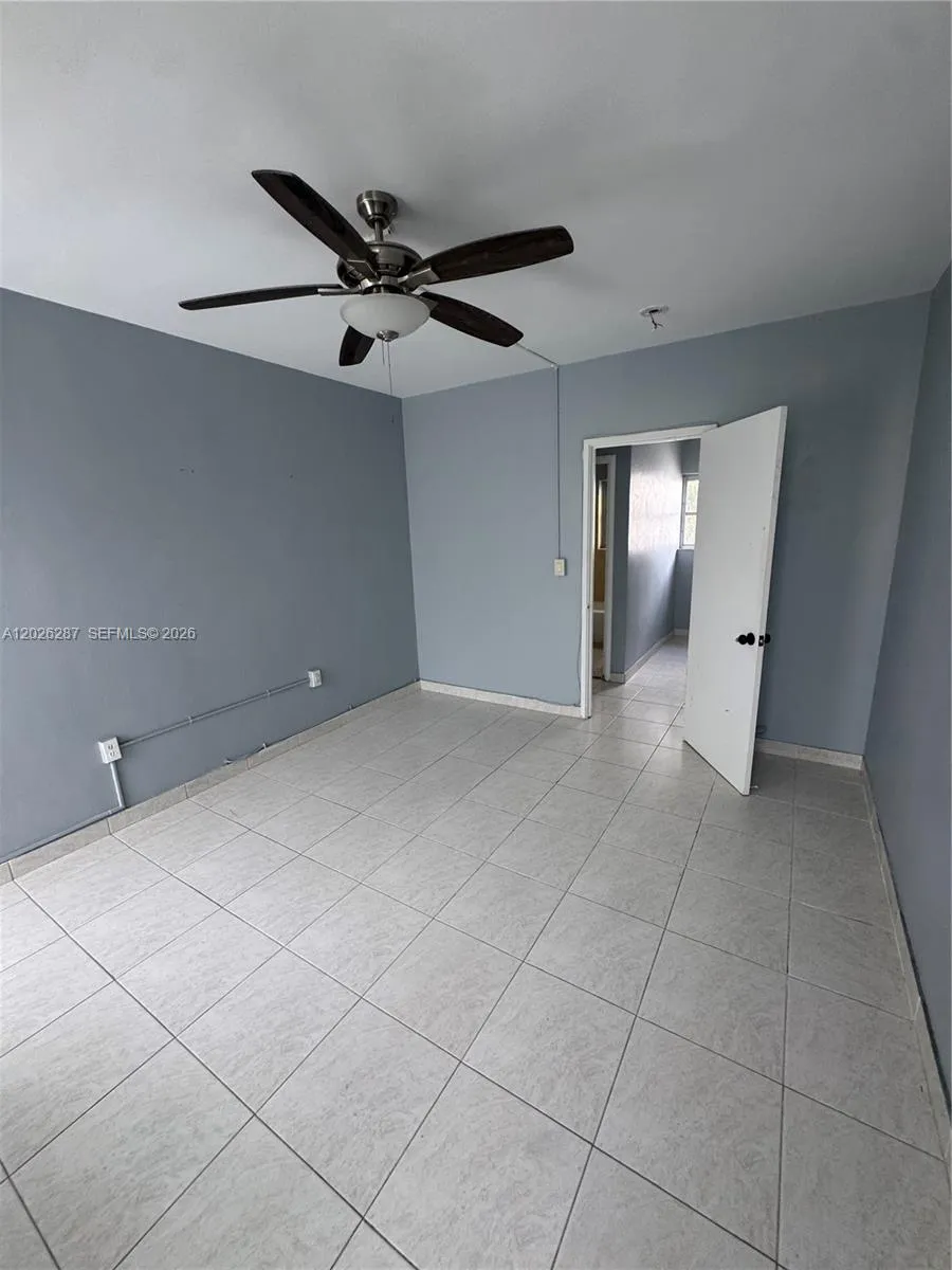 10281 E Bay Harbor Dr #A6 Bay Harbor Islands, FL 33154