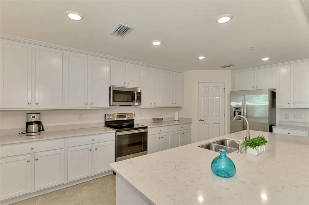 23321 AWABUKI DRIVE #8-102 Venice, FL 34293