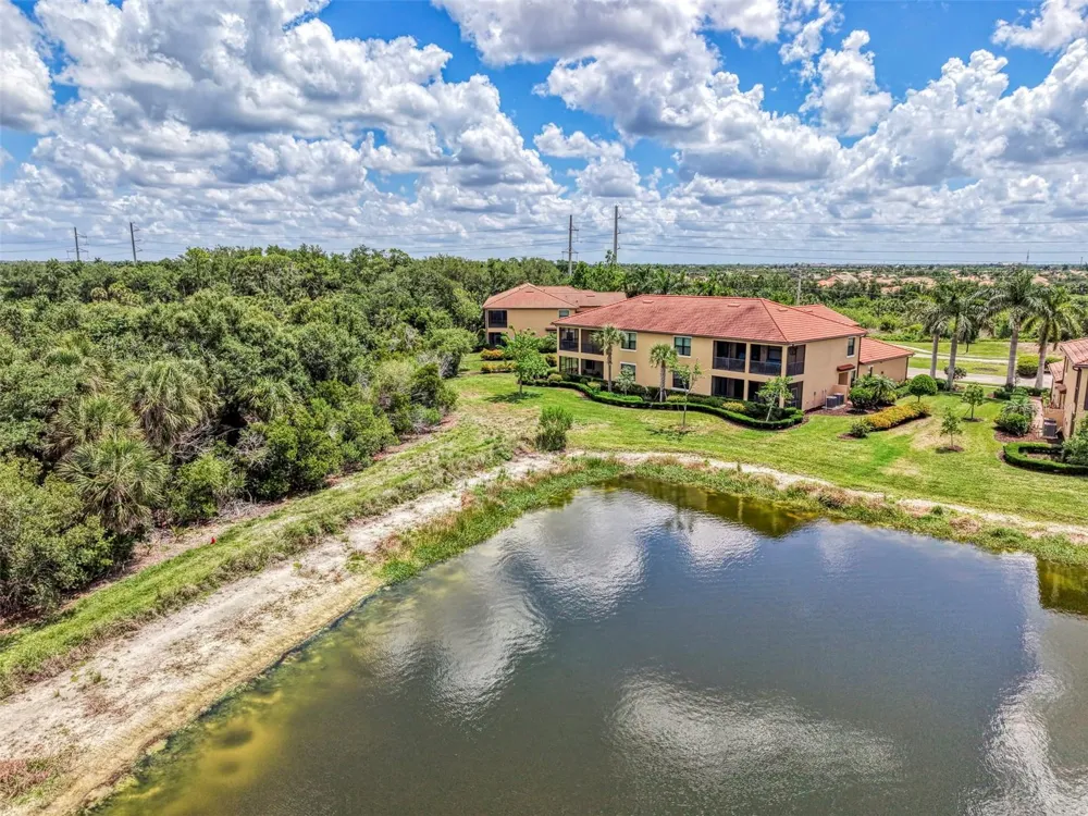 23321 AWABUKI DRIVE #8-102 Venice, FL 34293