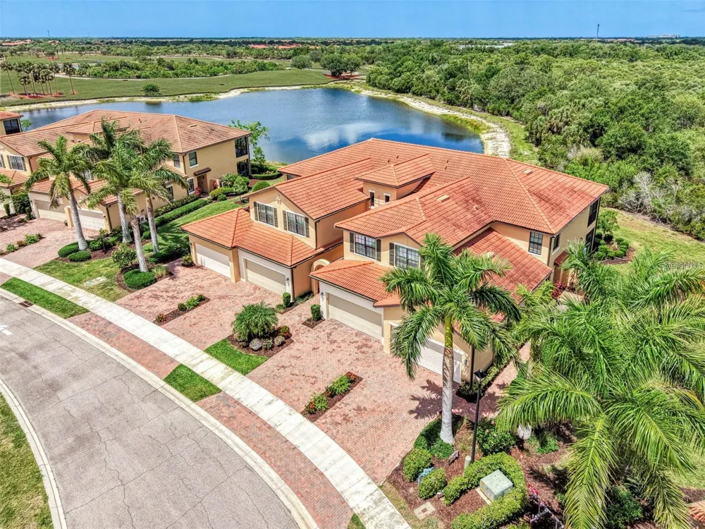 23321 AWABUKI DRIVE #8-102 Venice, FL 34293