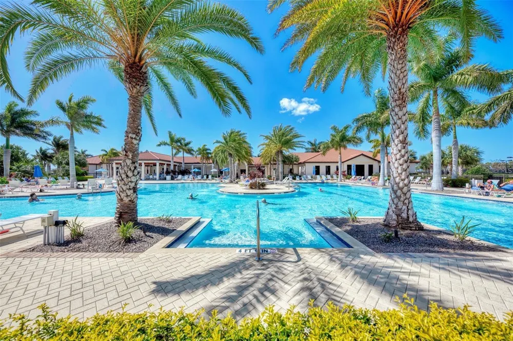 23321 AWABUKI DRIVE #8-102 Venice, FL 34293