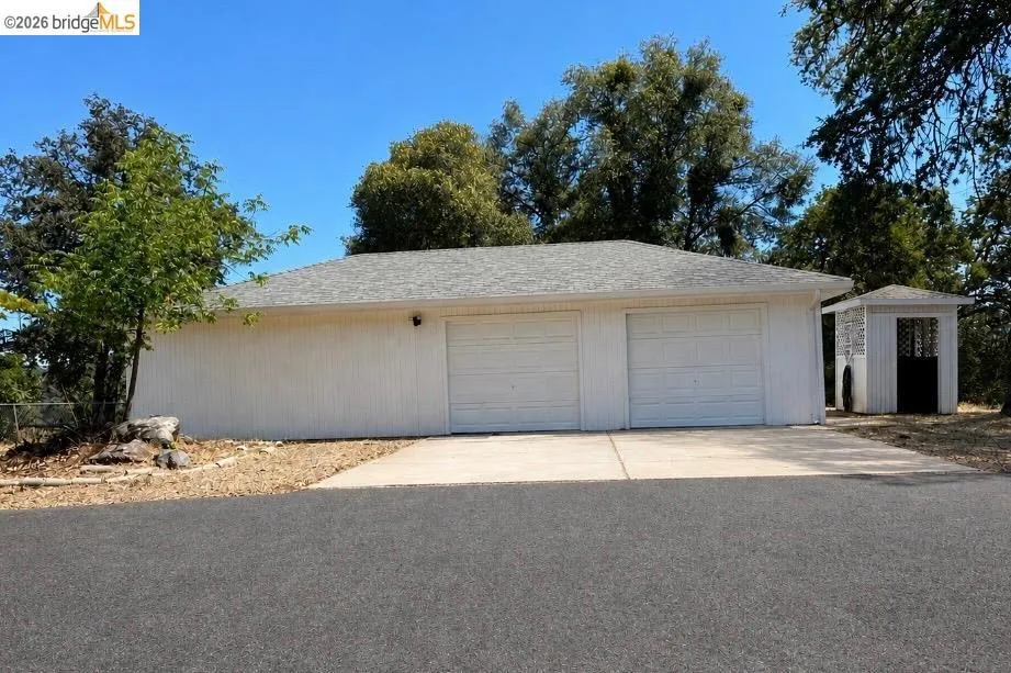 18344 Zeni Ln Tuolumne, CA 95379