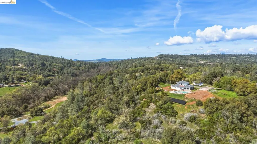 18344 Zeni Ln Tuolumne, CA 95379