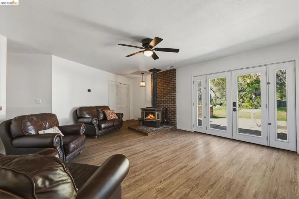 18344 Zeni Ln Tuolumne, CA 95379