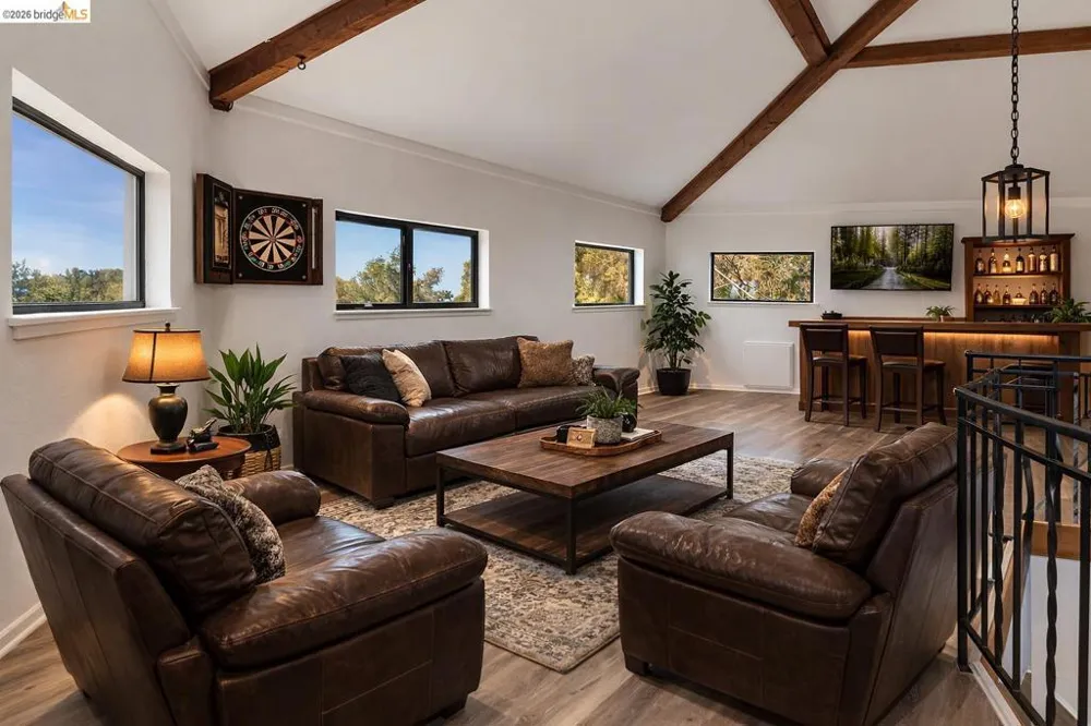 18344 Zeni Ln Tuolumne, CA 95379