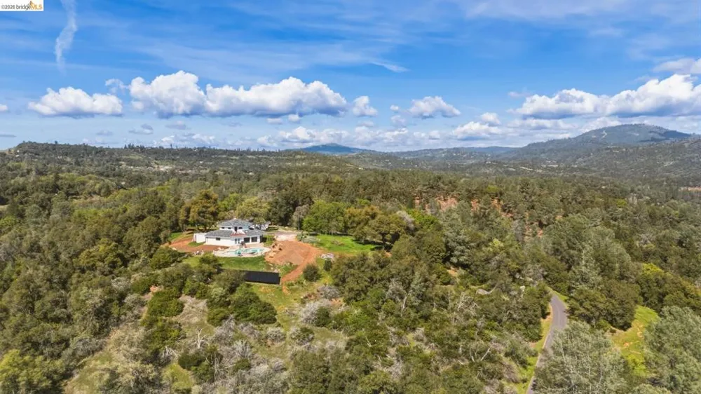 18344 Zeni Ln Tuolumne, CA 95379