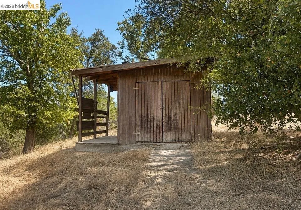 18344 Zeni Ln Tuolumne, CA 95379