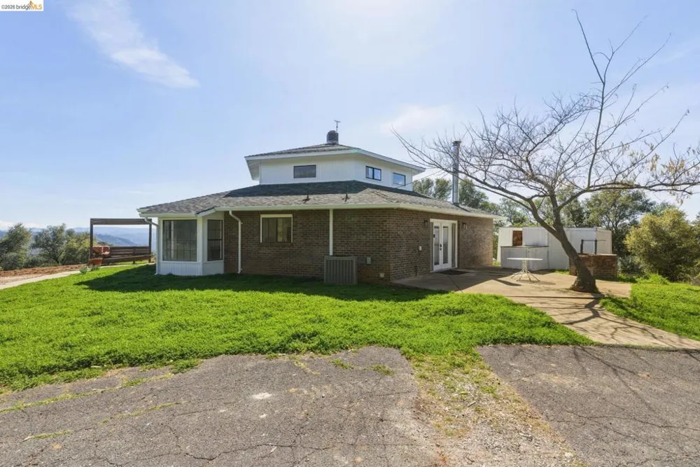 18344 Zeni Ln Tuolumne, CA 95379