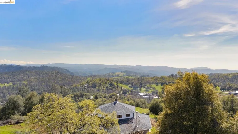 18344 Zeni Ln Tuolumne, CA 95379