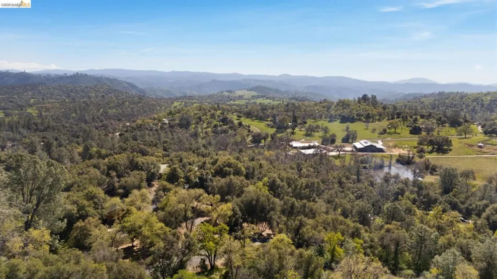 18344 Zeni Ln Tuolumne, CA 95379