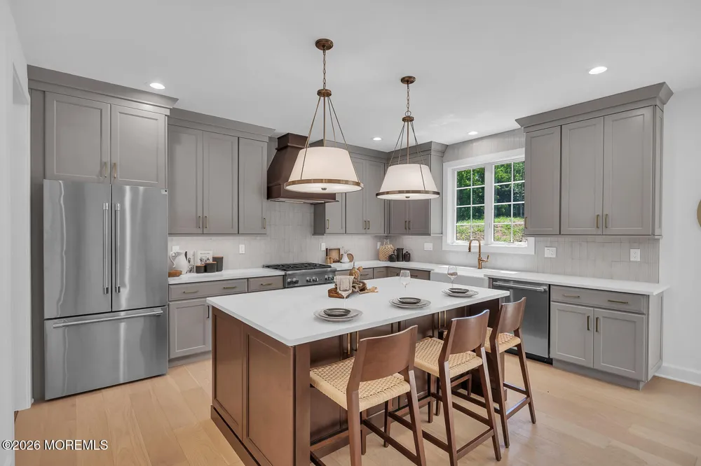 1 Barrington Court Holmdel, NJ 07733