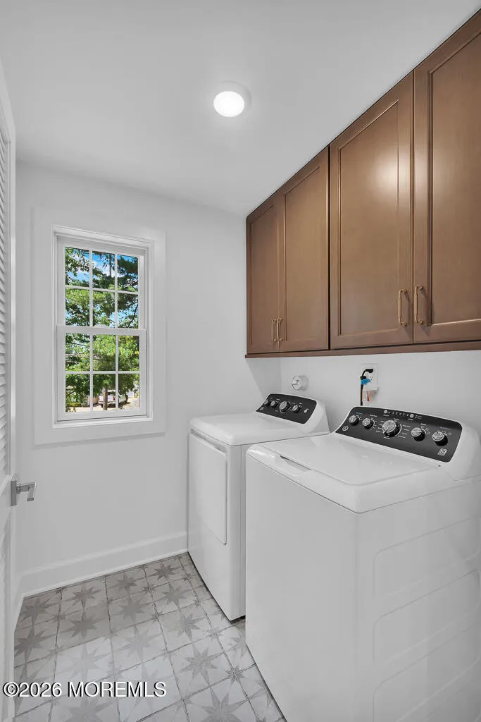 1 Barrington Court Holmdel, NJ 07733
