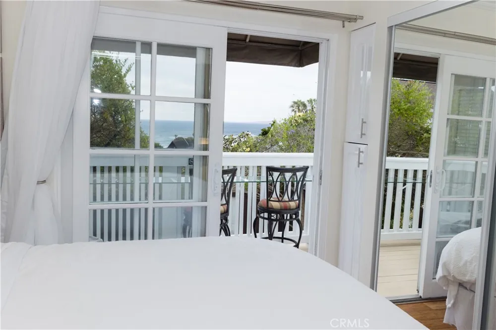 464 Bent Street #C Laguna Beach, CA 92651