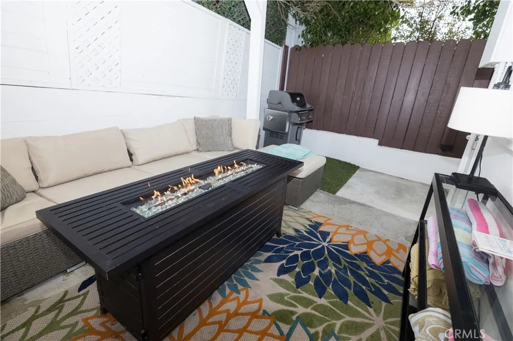 464 Bent Street #C Laguna Beach, CA 92651