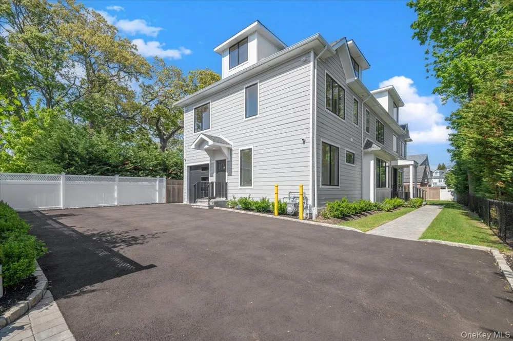 8 Sealy Drive Lawrence, NY 11559