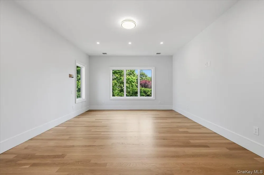 8 Sealy Drive Lawrence, NY 11559