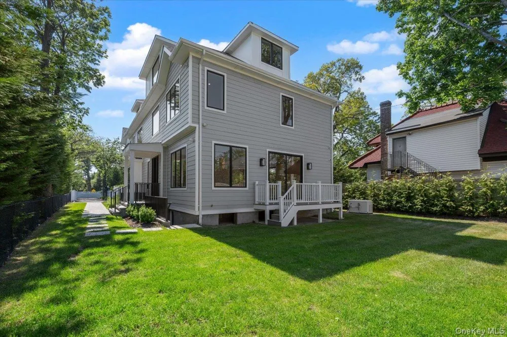 8 Sealy Drive Lawrence, NY 11559