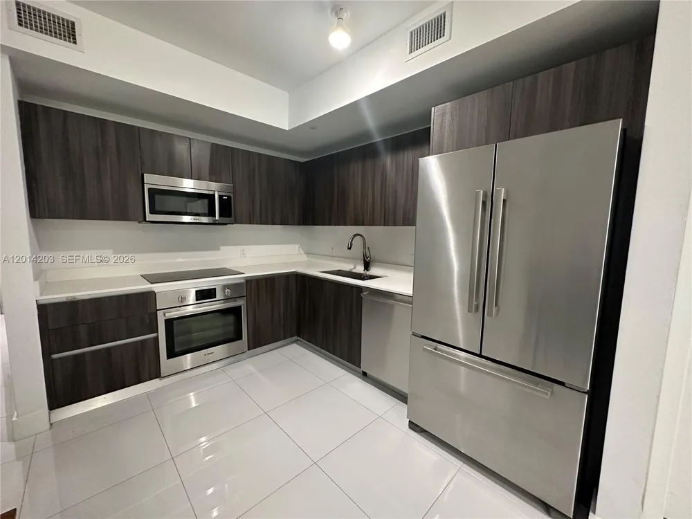 488 NE 18th St #2502 Miami, FL 33132