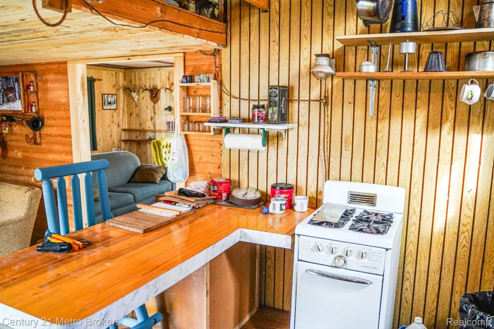 21821 Krenkel Mcmillan Township, MI 49868