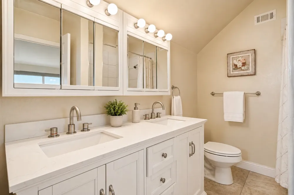 350 Castle Harbour Drive Graford, TX 76449