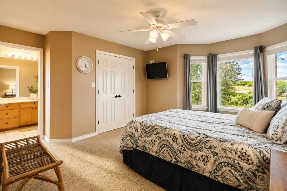 350 Castle Harbour Drive Graford, TX 76449