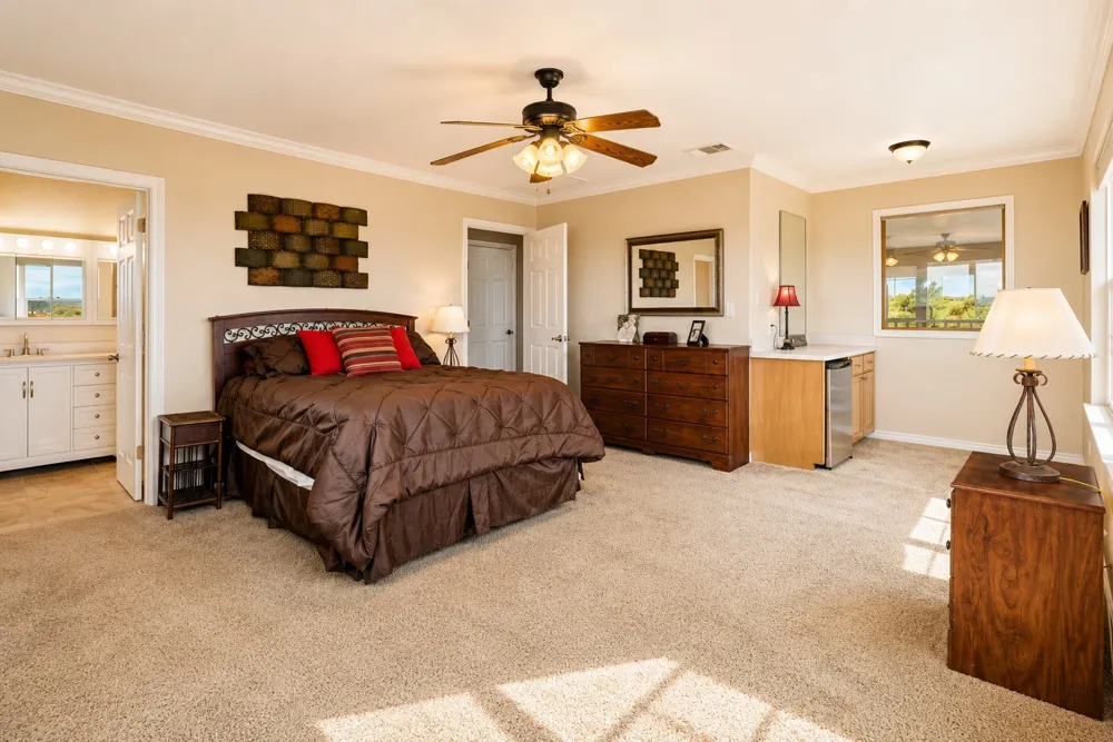 350 Castle Harbour Drive Graford, TX 76449