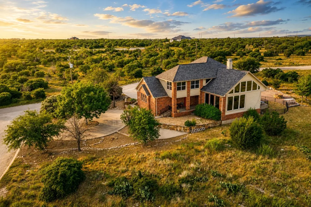 350 Castle Harbour Drive Graford, TX 76449