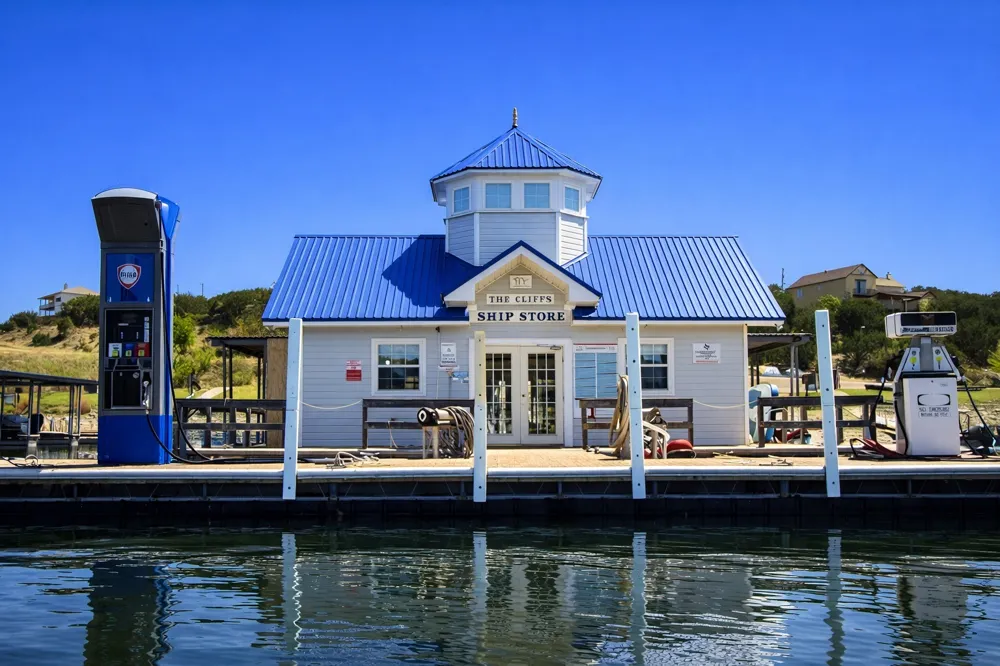 350 Castle Harbour Drive Graford, TX 76449