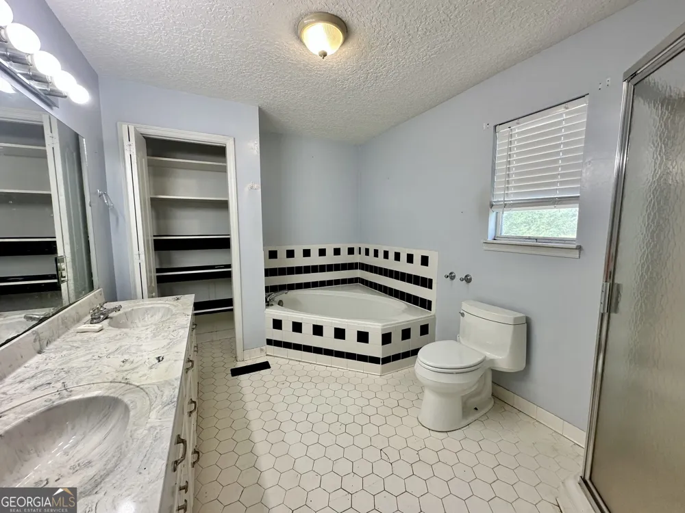 1682 Pearson HWY Homerville, GA 31634