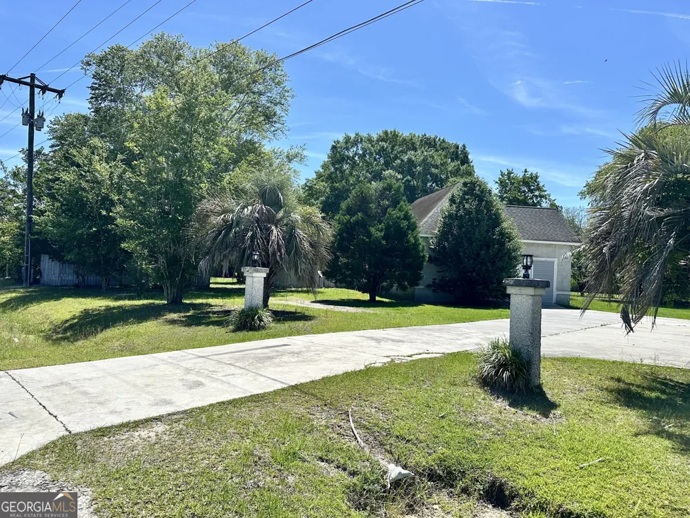 1682 Pearson HWY Homerville, GA 31634