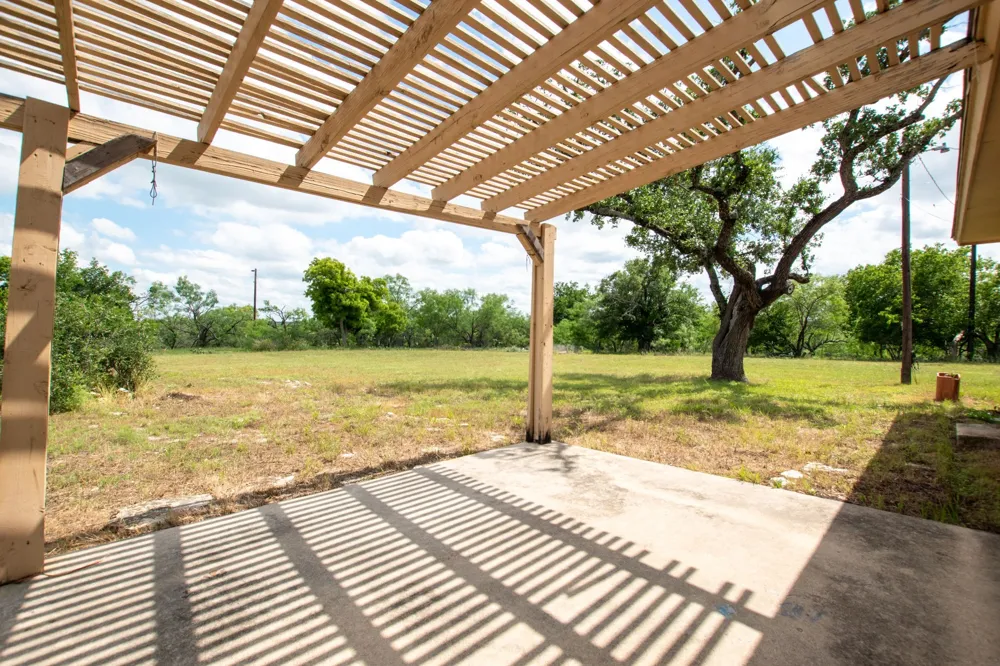 11126 Fm 581 E Lometa, TX 76853
