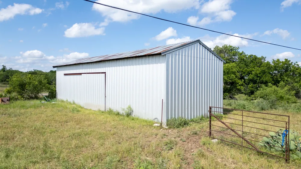 11126 Fm 581 E Lometa, TX 76853