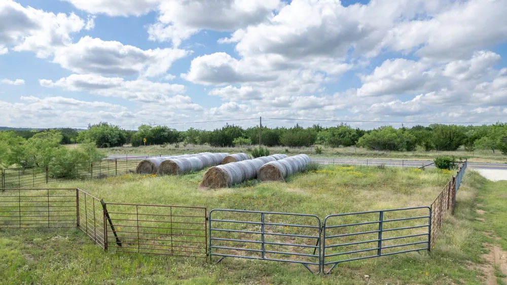 11126 Fm 581 E Lometa, TX 76853