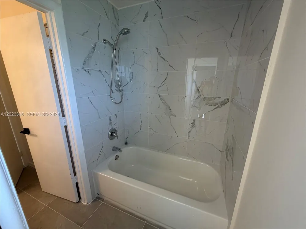 653 NE Atlas Avenue Palm Bay, FL 32905