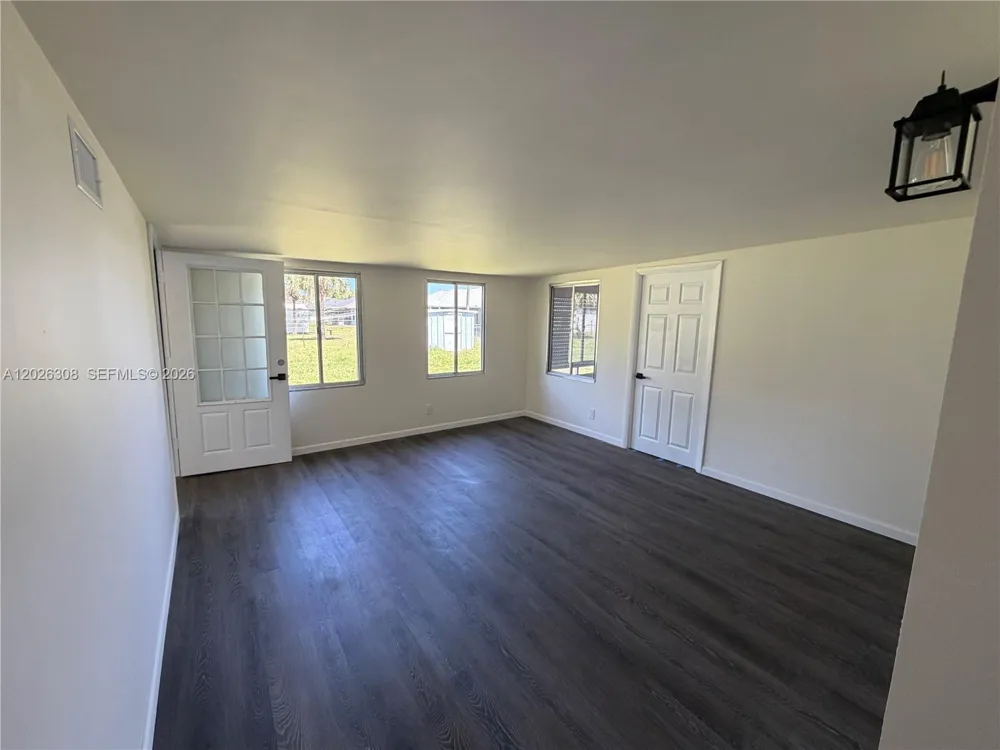 653 NE Atlas Avenue Palm Bay, FL 32905